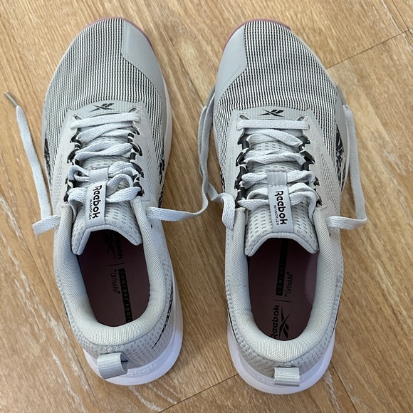 Reebok Light Gray Training Shoes - Picture 1 of 10
